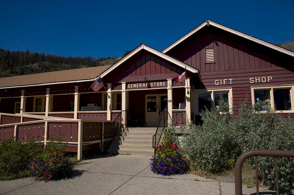 East Glacier Park Village Rising Sun Motor Inn מראה חיצוני תמונה